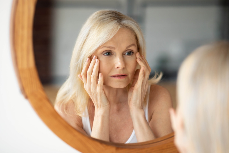 dermatolog-nazvala-skrytuju-opasnost-ohlazhdajushhih-masok-dlja-glaz-1628bb3