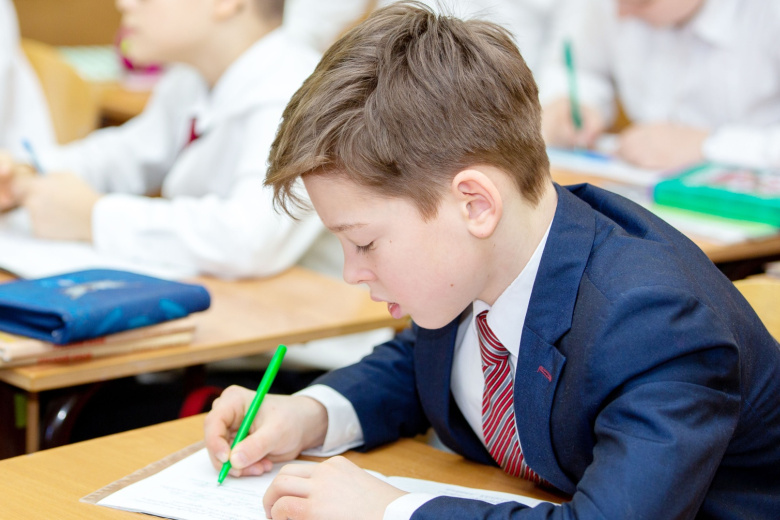 pediatr-raskryla-kak-vovremja-raspoznat-peregruzku-u-shkolnikov-0c003f0