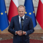 polskij-premer-obrushilsja-s-kritikoj-na-mirnyj-plan-trampa-8f9bb77