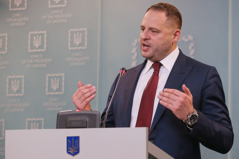 politolog-predskazal-vozmozhnuju-sudbu-eks-glavy-ofisa-zelenskogo-fa6a859