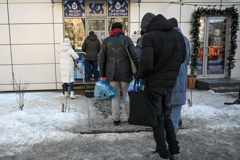 mvd-ukrainy-prizvalo-grazhdan-podgotovit-trevozhnyj-chemodanchik-206198f
