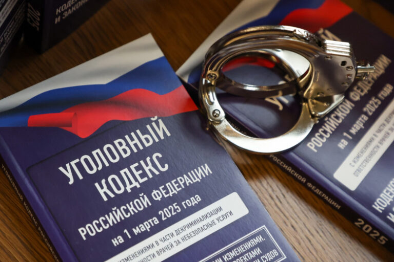 ubivshij-chetveryh-policejskih-na-ukraine-byl-boevikom-vo-vremja-gosperevorota-f25995d