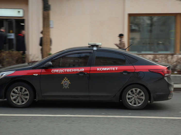 40-letnjuju-rossijanku-nashli-mertvoj-pod-oknami-mnogoetazhki-d90593f.jpg